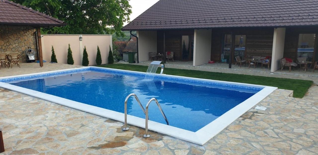 Aqualux Apartments Vrdnik Zewnętrze zdjęcie